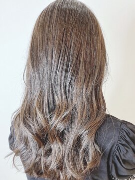 ジーナ 博多(Zina) 【Zina】うる艶髪/大人かわいい/カーキグレージュ/20代30代40代