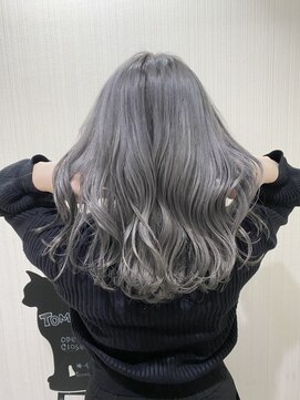 トムキャット(TOM CAT) スモーキーグレージュ