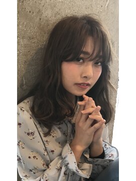 ロモヘアー(romo hair) ゆるふわウザバング