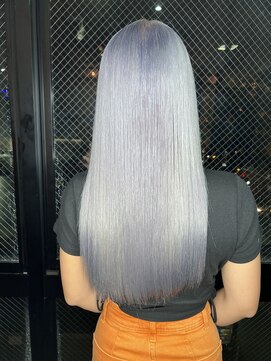 テテ(TETE) プラチナホワイト 心斎橋×長堀橋