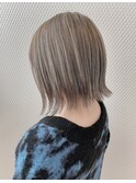 #ショート#ダブルカラー#ミルクティベージュ#ボブ#外ハネ