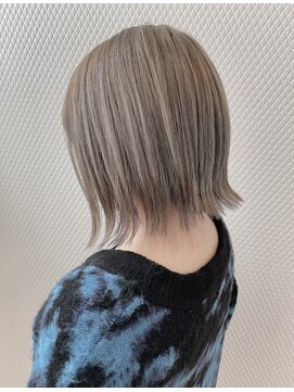 サロンドフィール 永山店(Salon de feel) #ショート#ダブルカラー#ミルクティベージュ#ボブ#外ハネ