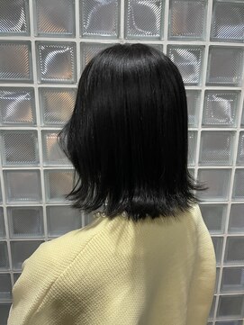 スイート(Suite) 黒髪、就活にピッタリダークネイビー