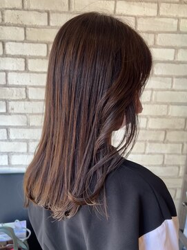 アエラスラナ 相模大野(Aeolus Lana) レイヤーカット×ベージュカラー