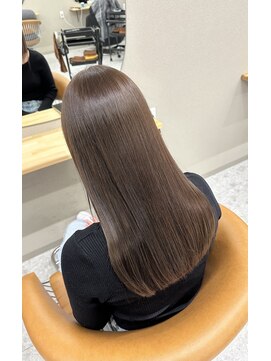 シカ 神戸三宮元町店(Cica) 神戸　三ノ宮　元町　ベージュ　ブリーチなしダブルカラー