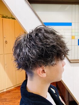 マオラ(mahola)の写真/トレンドからメンテナンスまで！メンズスタイルを熟知したスタイリストが自分史上最強のカッコイイを実現！