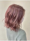 コーラルピンク×切りっぱなし系ボブ