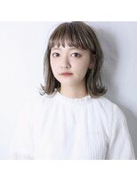 オビ(Obi)&nbsp;大人カワイイ透明感ミディ