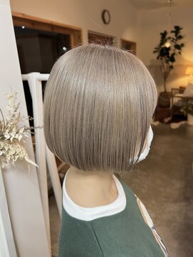 ヘアーデザインサロン スワッグ(Hair design salon SWAG) ミルクティーベージュ