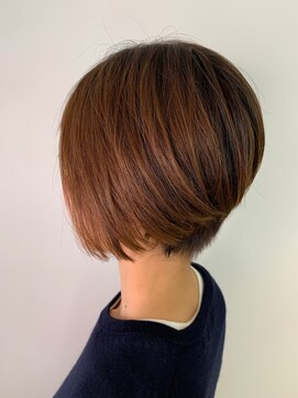 カラーワールド カンナヘアーメゾン(color world canna hair maison) 美シルエット小顔ショート丸みショート30代40代