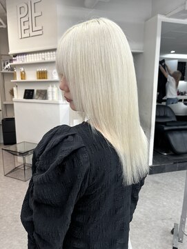 ペレ 渋谷(PELE) デザインカラー/レイヤーカット/ウェットヘア/オリーブベージュ