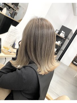 シャイバイブランチ(shy by branch) お客様スタイル×バレイヤージュ【良太】