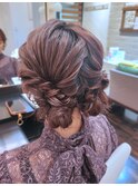 可愛くて大人気！ツインお団子ヘア