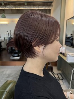 ジル ヘアデザイン ナンバ(JILL Hair Design NAMBA)の写真/【なんば駅2分】毛量/輪郭/骨格を見極めるカット◇ショートでもボーイッシュすぎない、色っぽい仕上がり。