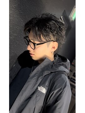 ジーナ 天神(Zina) ショートフェザーパーマ