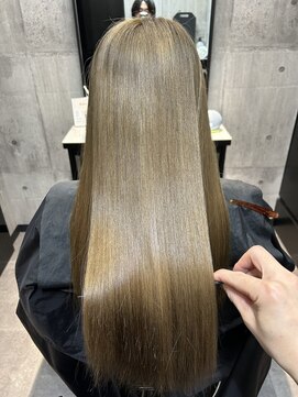 ピリオド 赤坂(Period.) ロングヘアーシナモンベージュ髪質改善 赤坂見附