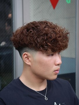 スキルメイト 天神(SKILL MATE) 【SKILL】メンズカット/パーマ/ブリーチ/眉毛/フェザーショート