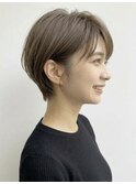30代40代大人可愛いショートボブ　ひし形　耳かけ