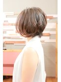 大人カジュアル前下がりショートボブ