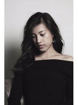 ディシェーレローブ(die Schere Lob) 大人モード×緩めパーマ