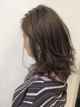 ダスティ 豊科駅前店(Dasty) 柔らかアッシュ