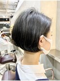 ショートボブ