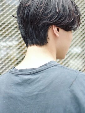 ディッセンバー 神宮前(December) 【laundry】刈り上げない襟足 センターパート