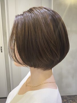 ロエ 平尾山荘(loe) 【脱白髪染めハイライト】ベージュ×大人の上品ボブ/平尾/高宮