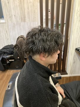 ライズヘアー(RISE HAIR) スキンフェード＋ツイストスパイラル
