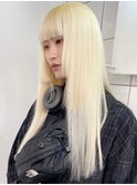 ブロンドロング[新宿駅/グレーベージュ/レイヤーロング]