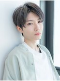 センターパートアッシュブラック束感メンズカット
