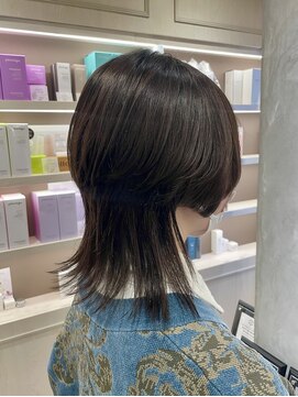 アマニ ヘアー ホスピタル(AMANI. HAIR HOSPITAL) AMANI 前下がりマッシュウルフ