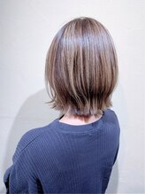 パシパラ (Par-ci Par-la) 外ハネ切りっぱなしボブ