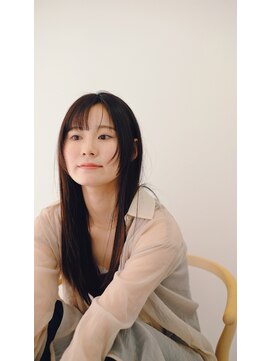 スリーマーク(THREE mark) シンプル / セミロング / 地毛風カラー /レイヤー