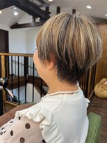 ベロ(BELO) ショート