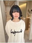 インナーカラーブルーミディアムウルフカット【広島/本通】
