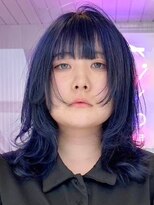 ウィコ 新宿(WICO) ネイビーレイヤーカット[新宿駅/イメチェン/美髪]