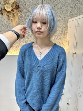 オプス 大名店(Ops) 水色×ホワイト×セクションカラー