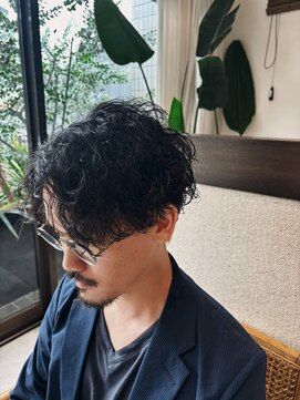 コスタエストオブリシェール(COSTA EST of RICHAIR) 色気抜群、スパイラルパーマ