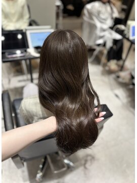 リス バイ ソヨン(Lis by SOYON) 質感再生カラー/モカブラウン/トレンドカラー/大人ミディ/ツヤ髪