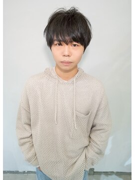 イル(ill) ストレート 黒髪 マッシュ