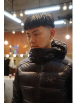 エディ(Edy)&nbsp;メンズ刈り上げスキンフェードスパイキーショート眉毛カット