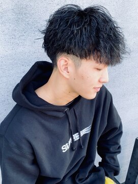 モノリス(MONOLITH.) マッシュ　× ツイストスパイラル