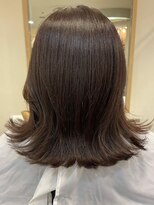 ポノ(Pono) 30代40代50代60代白髪ぼかしハイライト×ショートカット