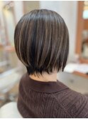 ショートボブ