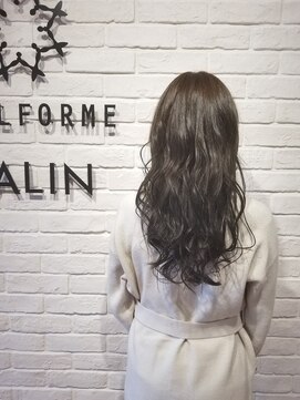 ビューティー エールフォルム 浜松有玉店(BEAUTY YELLFORME) エドル 透け感アッシュ