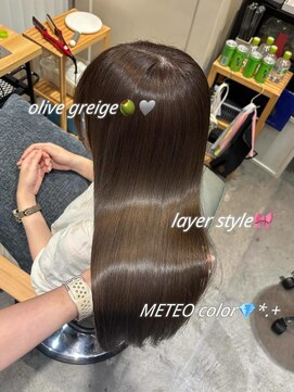 コレット ギンザ(Collet Ginza) オリーブグレージュ