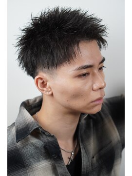 オーシャントーキョー ホワイト 原宿(OCEAN TOKYO WHITE) 黒髪スパイキービジネスショート