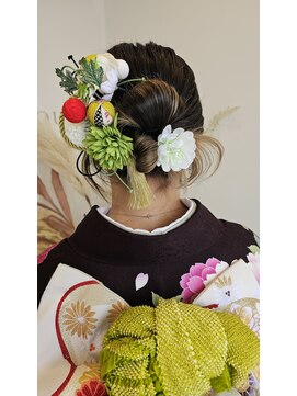 アンジュール 成人式振り袖ヘア