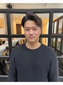 毛流れニュアンスパーマ センターパート メンズ